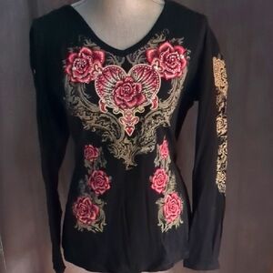 Long Sleeve Tee with Beautiful detail and 🪽🪽 On The back. MADE In The USA